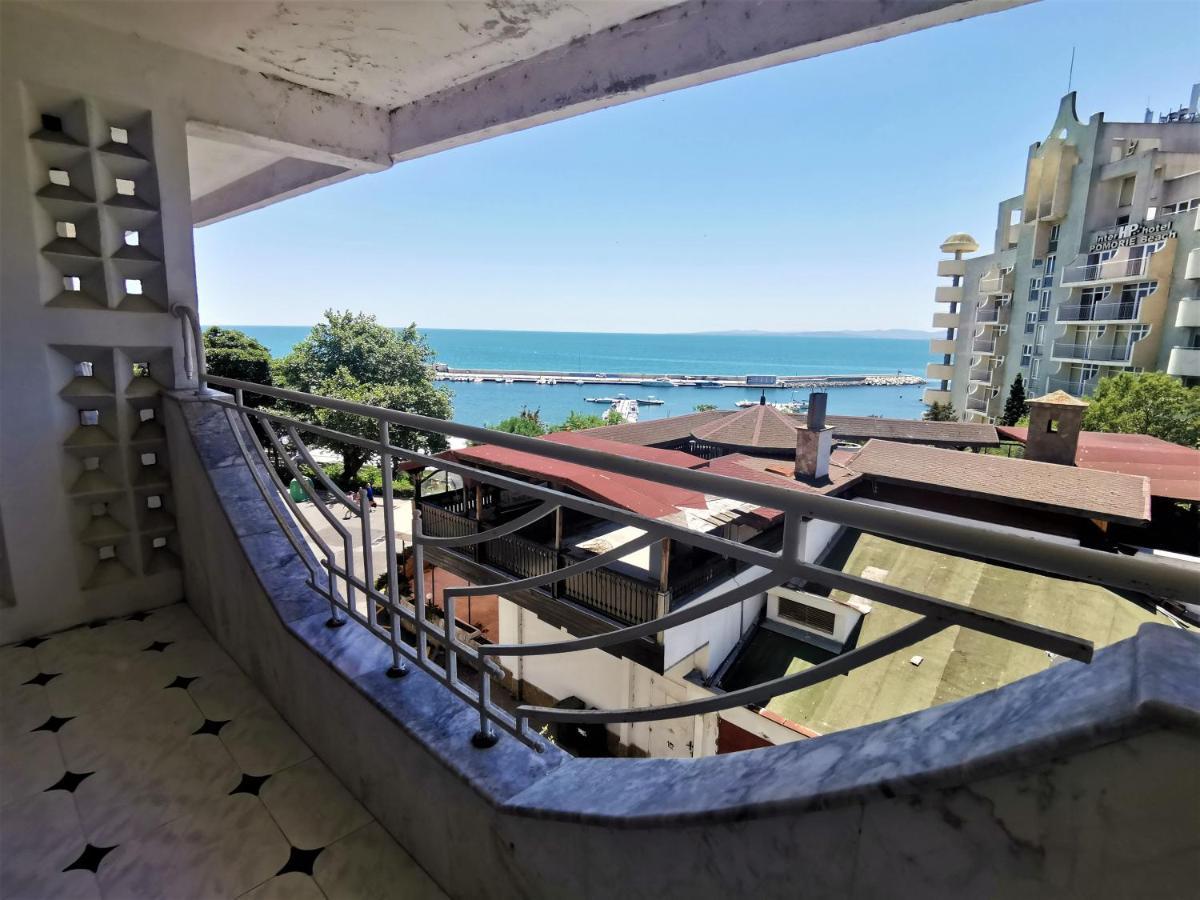 Lazur Seaview Apartment بوموري المظهر الخارجي الصورة